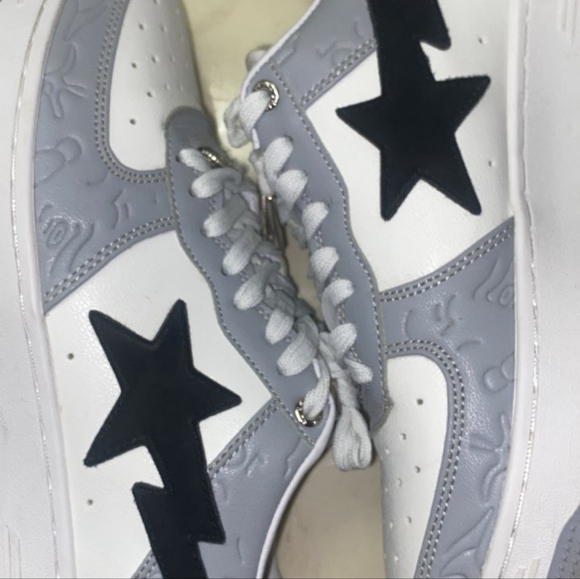 Silver and Black Bapestas - Picture 2 of 12